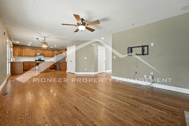 Foto del edificio - Stunning Home with Washer/Dryer and Centra...