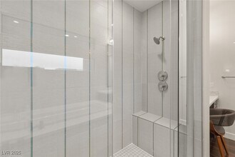 Building Photo - 74 Pristine Glen St