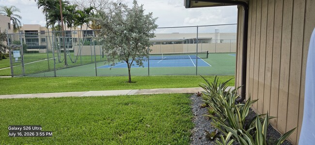 Tennis Courts - 10425 SW 112th Ave