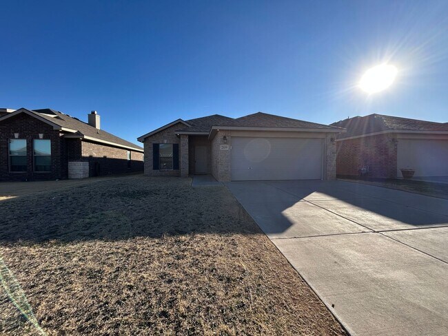 Foto del edificio - Beautiful Home in Cooper Schools!