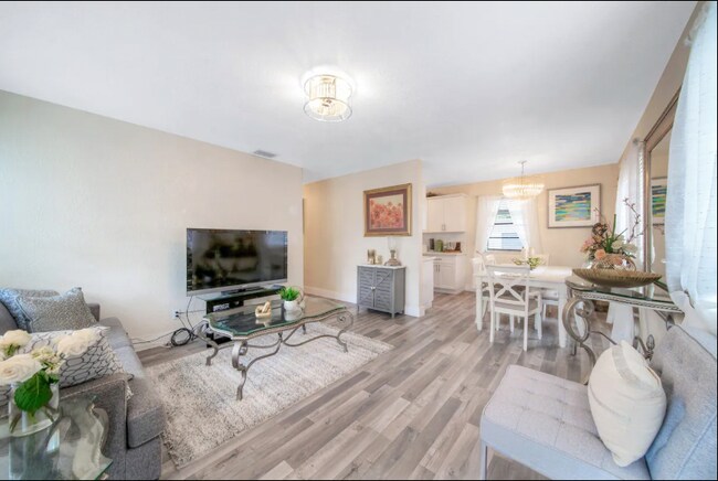 Foto del edificio - 940 NE 155th St