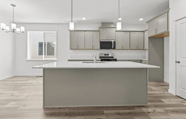 Foto del edificio - 718 Tigerlily St