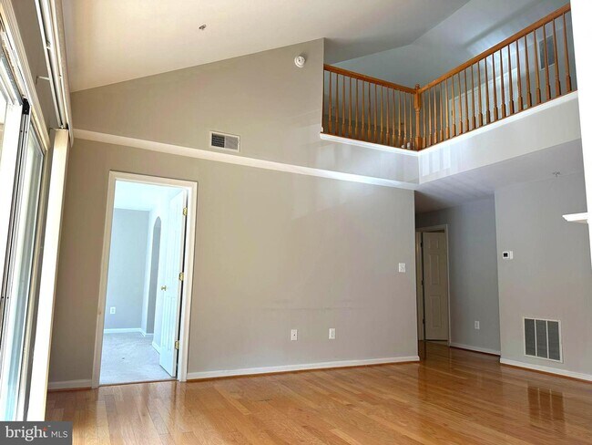 Building Photo - 135 Timberbrook Ln