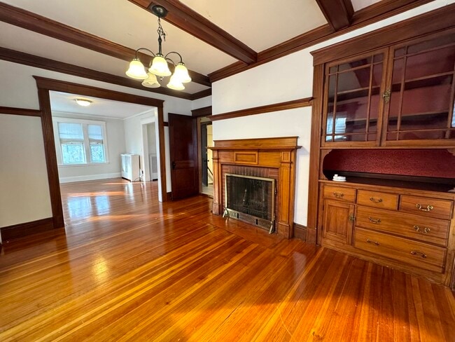 Building Photo - 40 Highland Ave