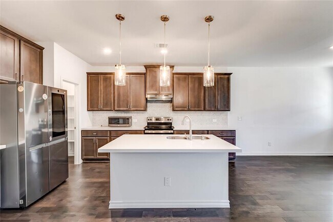 Building Photo - 204 Caisson Trl