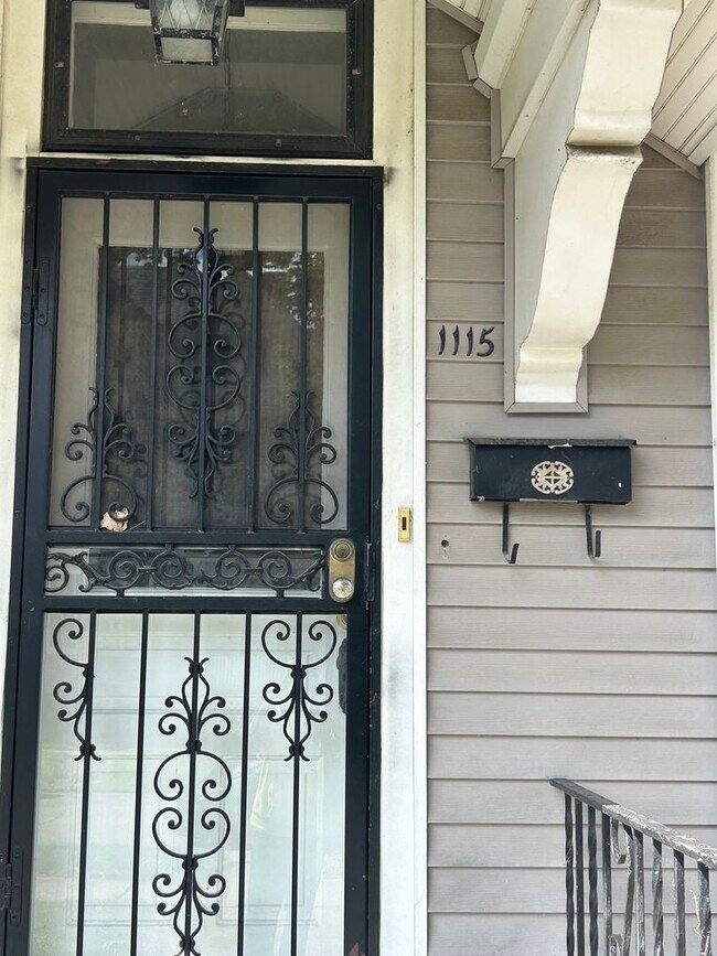 Foto del edificio - 1037 Lake Ave