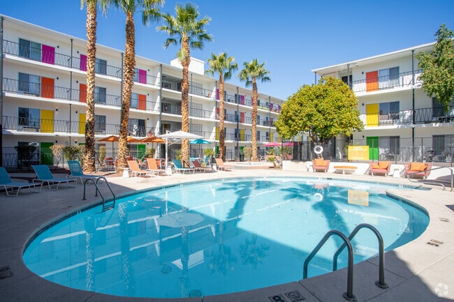 Sahara - Sahara Apartments