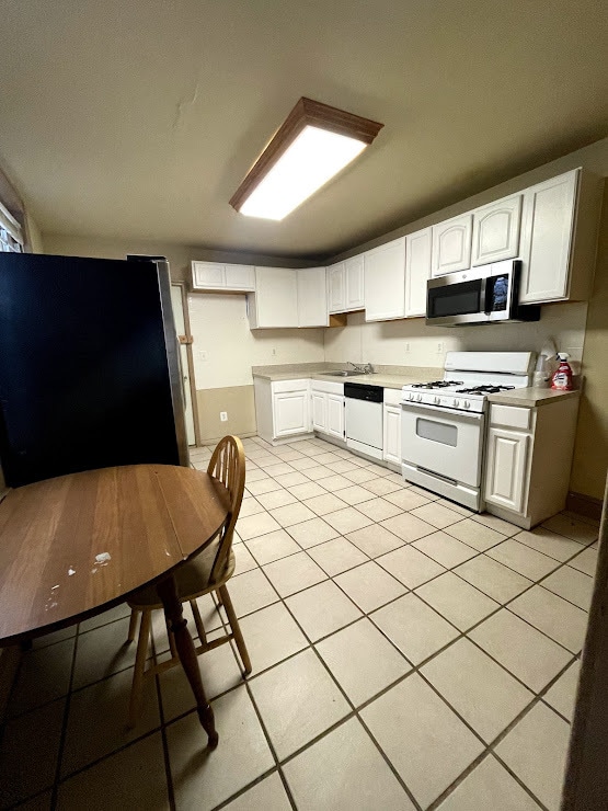 Kitchen - 3224 Mount Vernon St