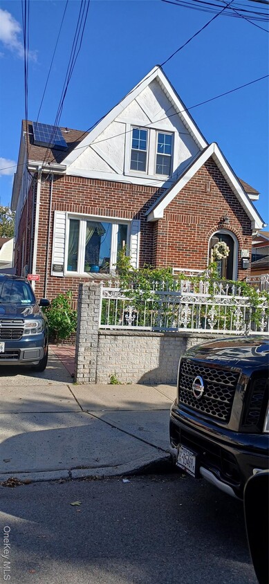 Primary Photo - 121-69 133rd St