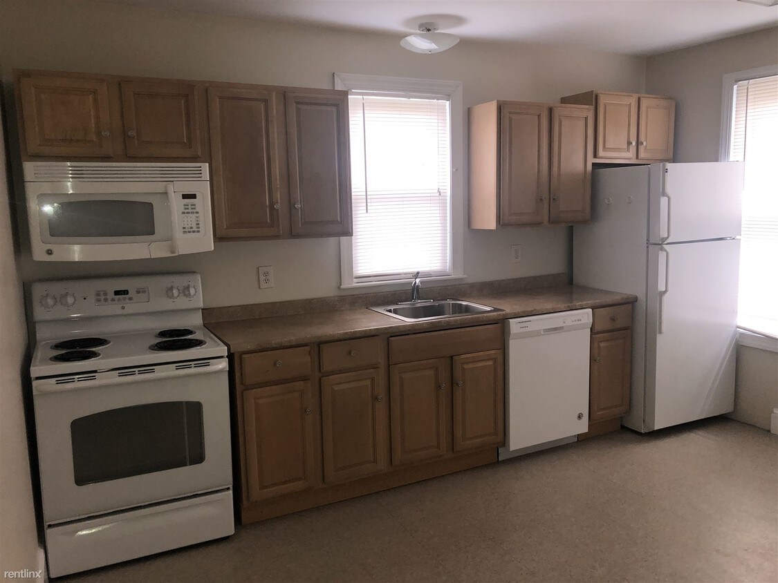 Building Photo - 2 br, 1 bath Apartment - 135B S Church St