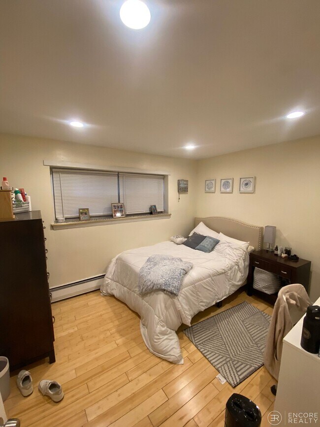 Building Photo - 11 Commonwealth Ct