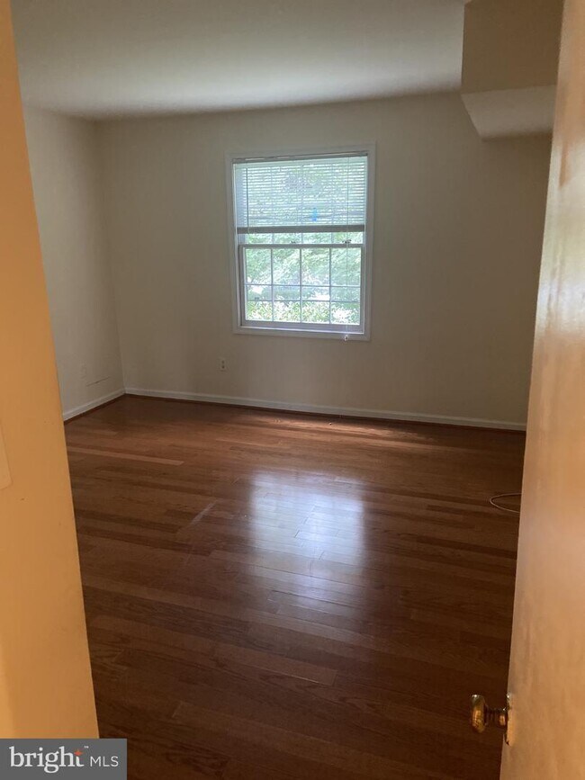 Building Photo - 5907K Kingsford Rd