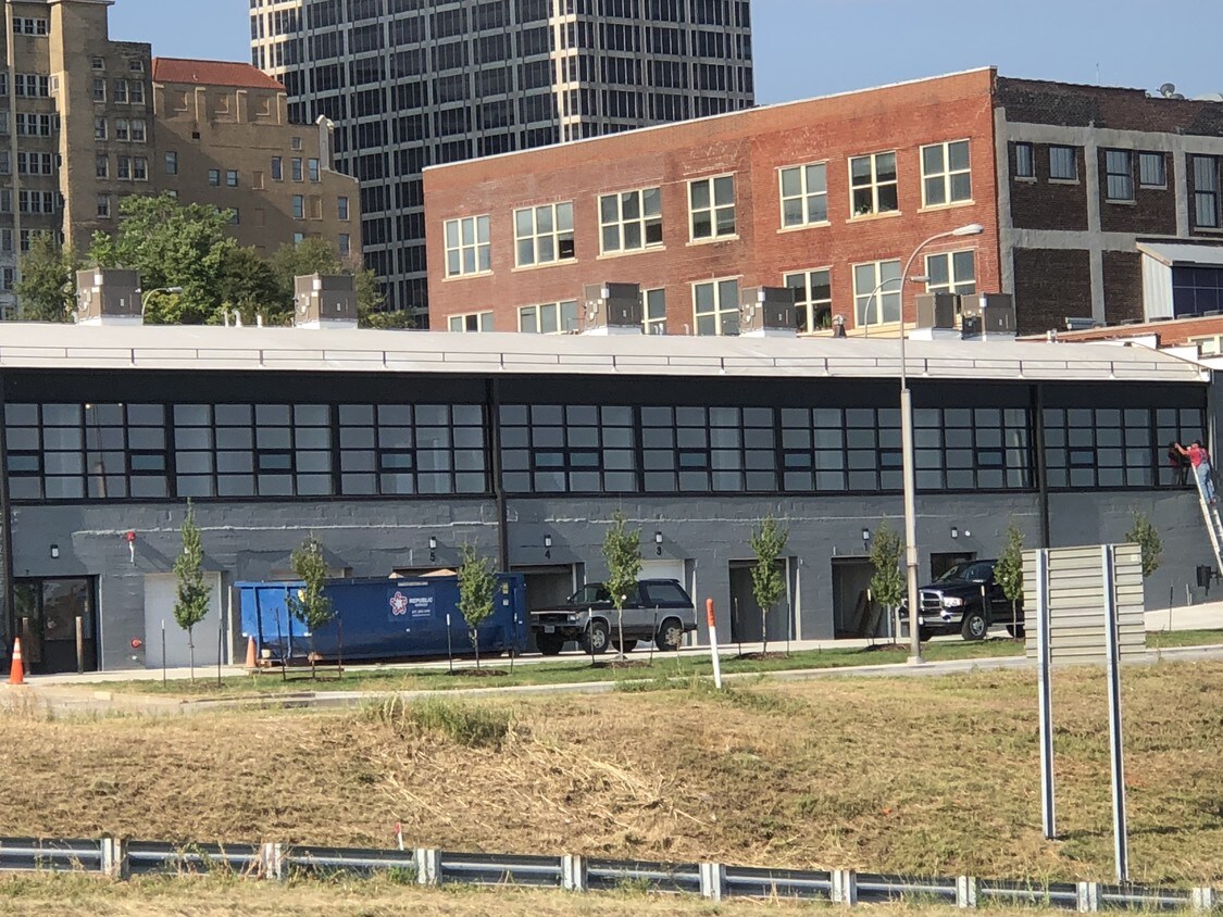 Building view - 601 McGee St