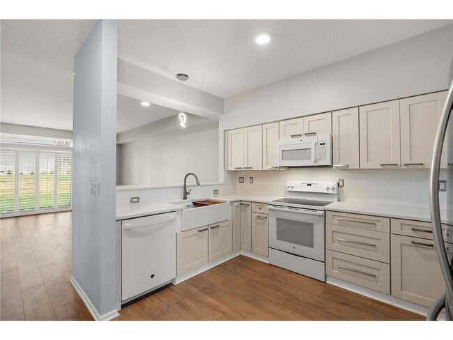 Building Photo - 11677 Horizon Dr