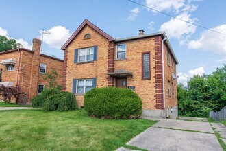 Building Photo - 3440 Robb Ave