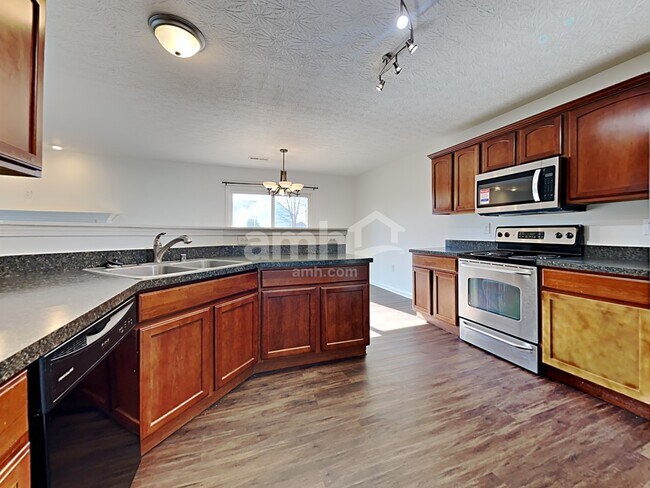 Building Photo - 7797 Highbrook Dr