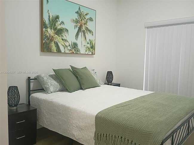 Foto del edificio - 1534 NW 1st St