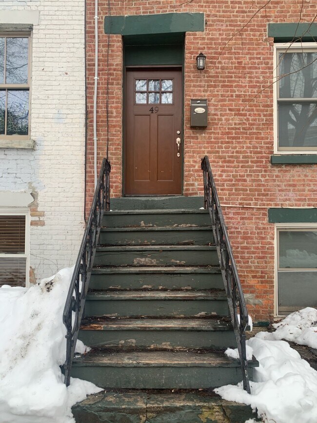 Building Photo - 49 Myrtle Ave