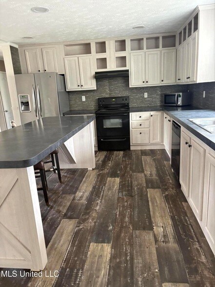 Foto del edificio - 1639 County Line Rd