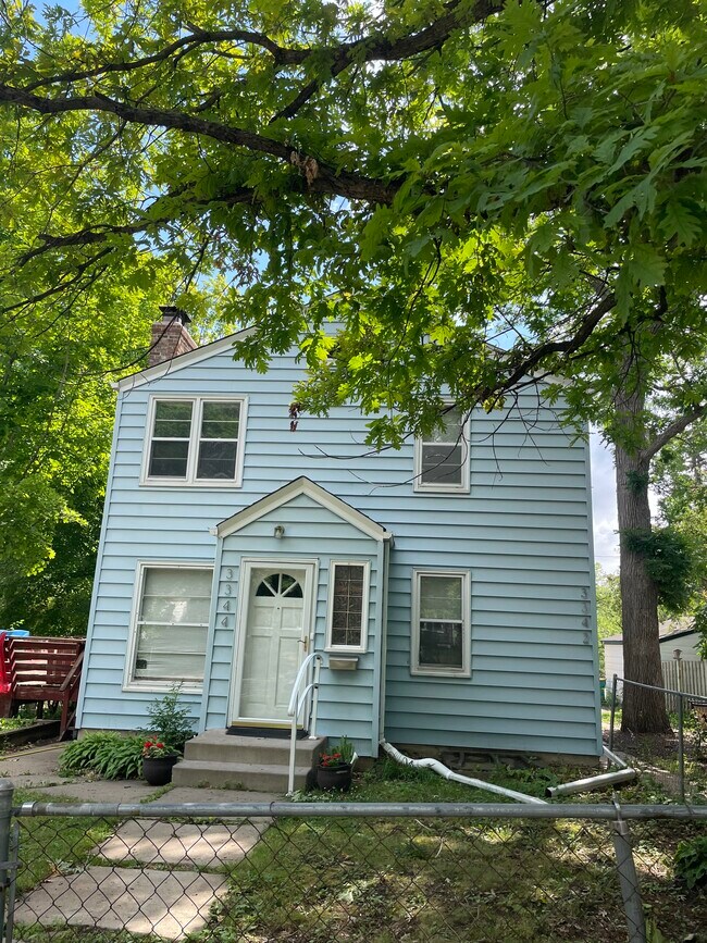 Building Photo - 3342 Beard Ave N