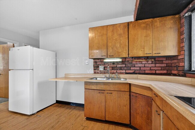 Foto del edificio - 743 Shepley Dr