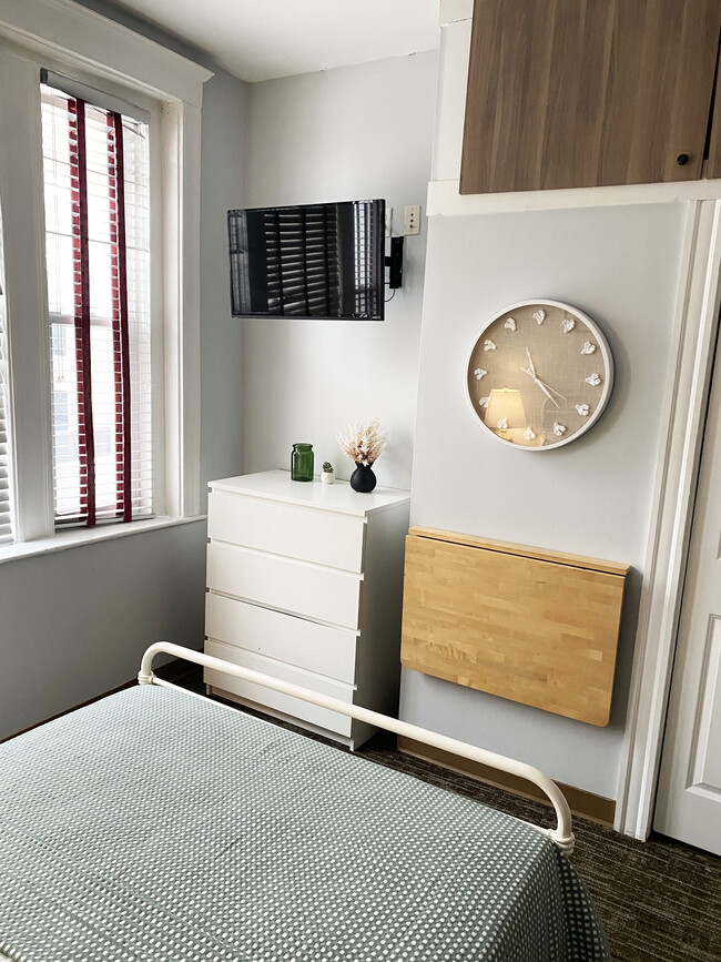 Building Photo - Nova Suites