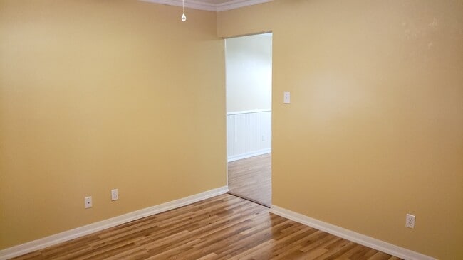 Living looking into kitchen - 608 S 2nd St