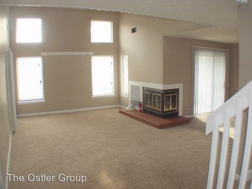 Building Photo - 835 Crossbridge Ct