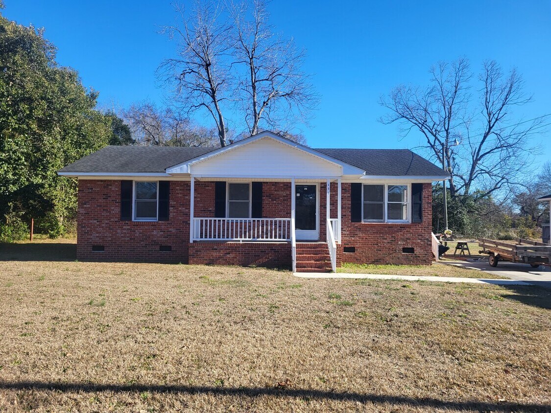 407 S 9th Ave, Dillon, SC 29536 House Rental in Dillon, SC