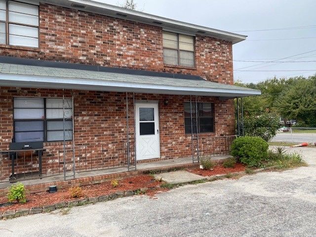 Primary Photo - 4011 West Montague Avenue - 9 Unit 9