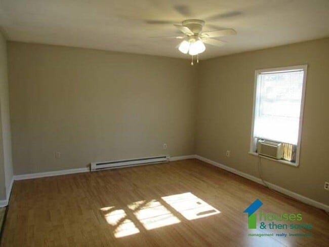 Building Photo - 205 Havendale Dr.