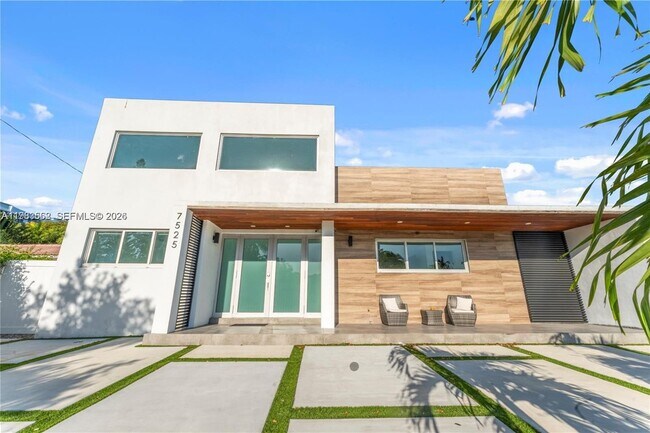 Foto del edificio - 7525 Buccaneer Ave