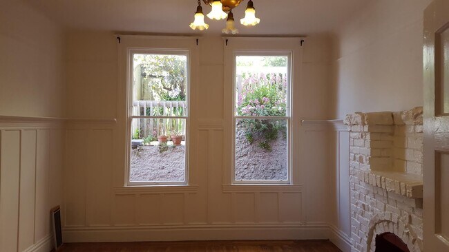 Foto del edificio - Big nice 2 + bedroom in Art & Craft buildi...