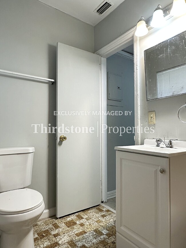 Foto del edificio - 3048 W 19th St