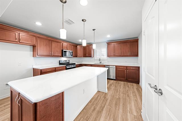 Foto del edificio - 101 Long Pines Dr