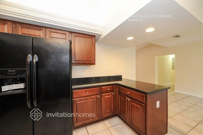 Building Photo - 405 Park Ridge Ave