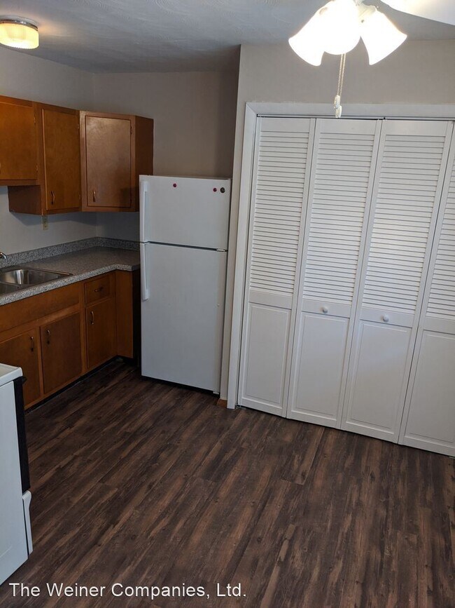 Foto del edificio - 310 W Washington St