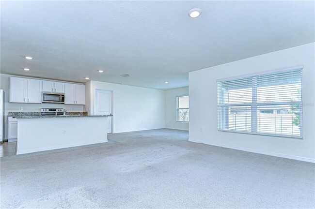 Building Photo - 38255 Sonnet Landing Ave