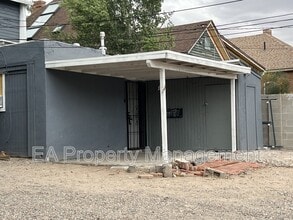 Building Photo - 123 Walter St NE