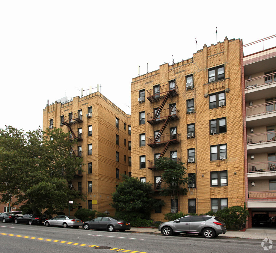 Building Photo - 273 Avenue P