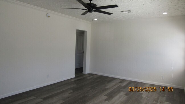 Foto del edificio - Newly renovated spacious cottage in Mountain View Subdivision!