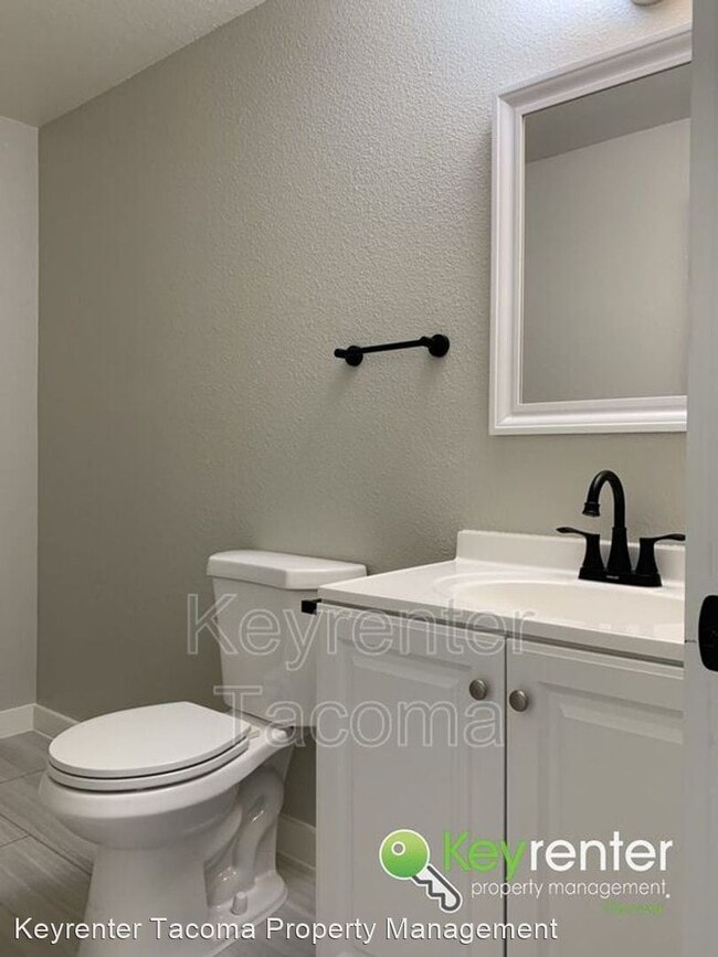 Foto del edificio - 2 br, 1.5 bath House - 19604 9th Ave Ct e