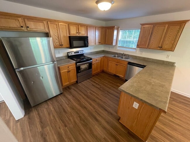 Photo - PRE-LEASING FOR AUGUST 2026! House