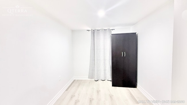 Building Photo - 48 Parkington Cres