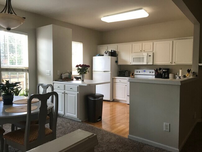 Building Photo - 5332 Berry Creek Cir