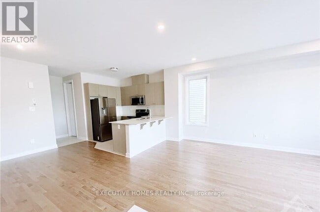 Building Photo - 830 Bascule Pl