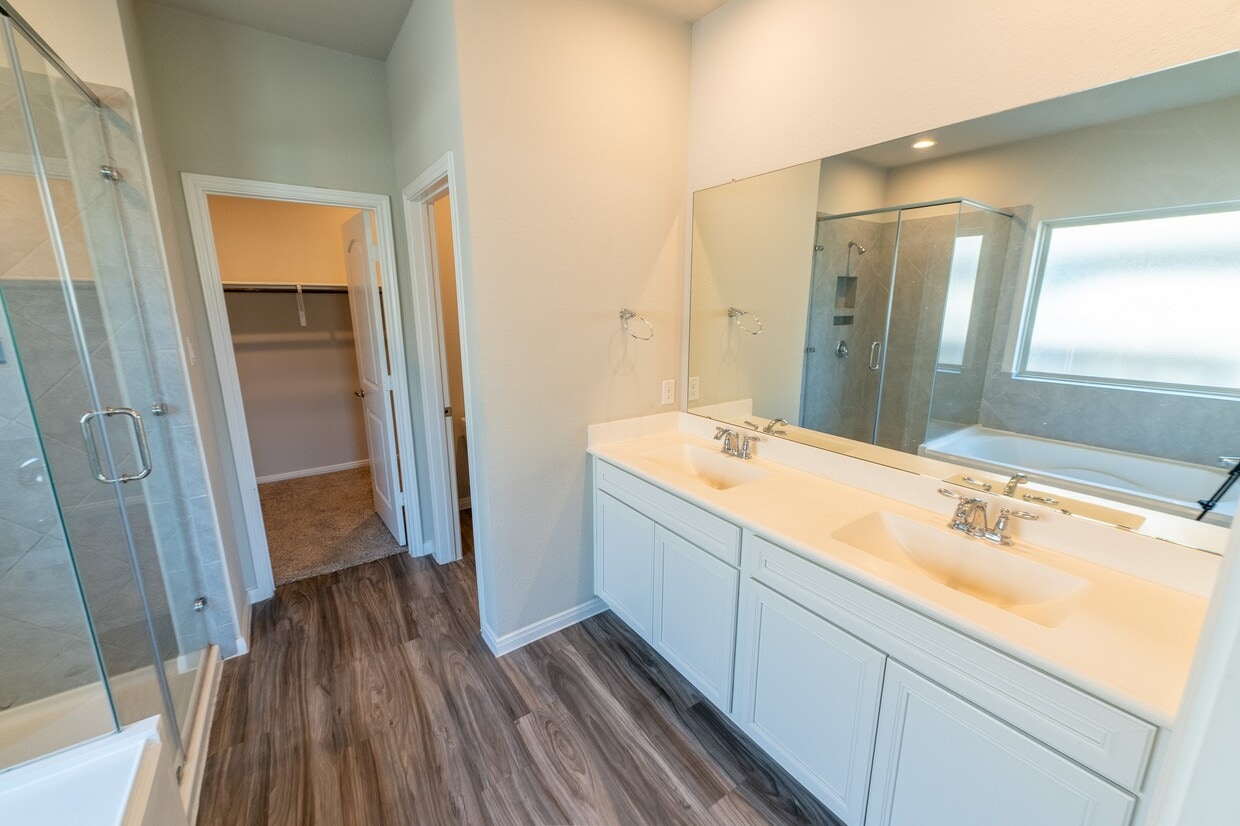 Foto del edificio - 1258 Sandstone Hls Dr