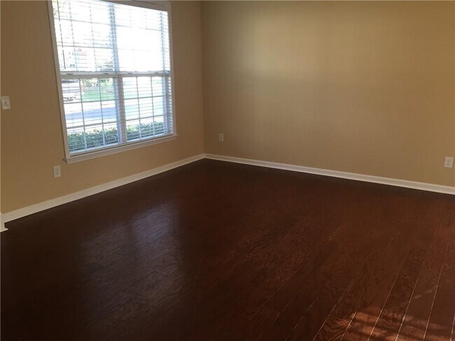 Building Photo - 708 Wendlebury Ct