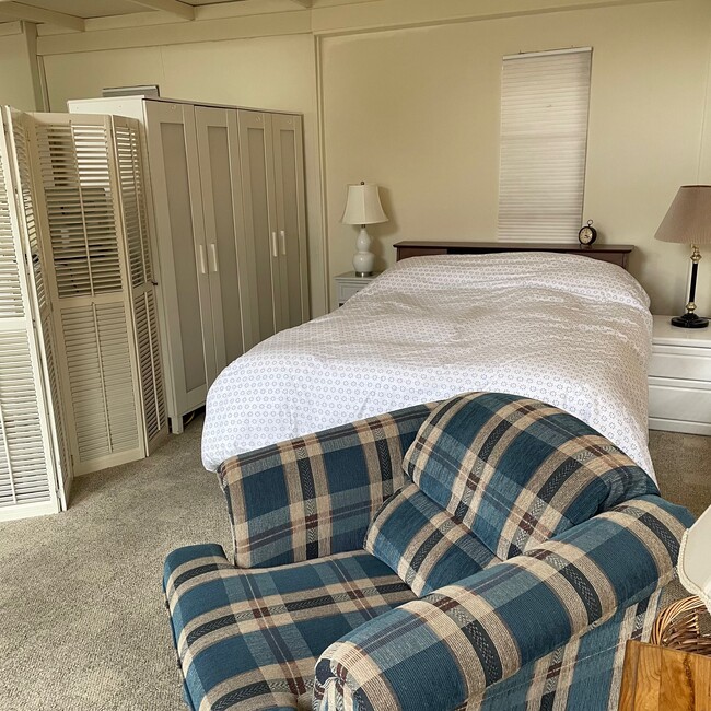 Building Photo - 1309 D Street Ext