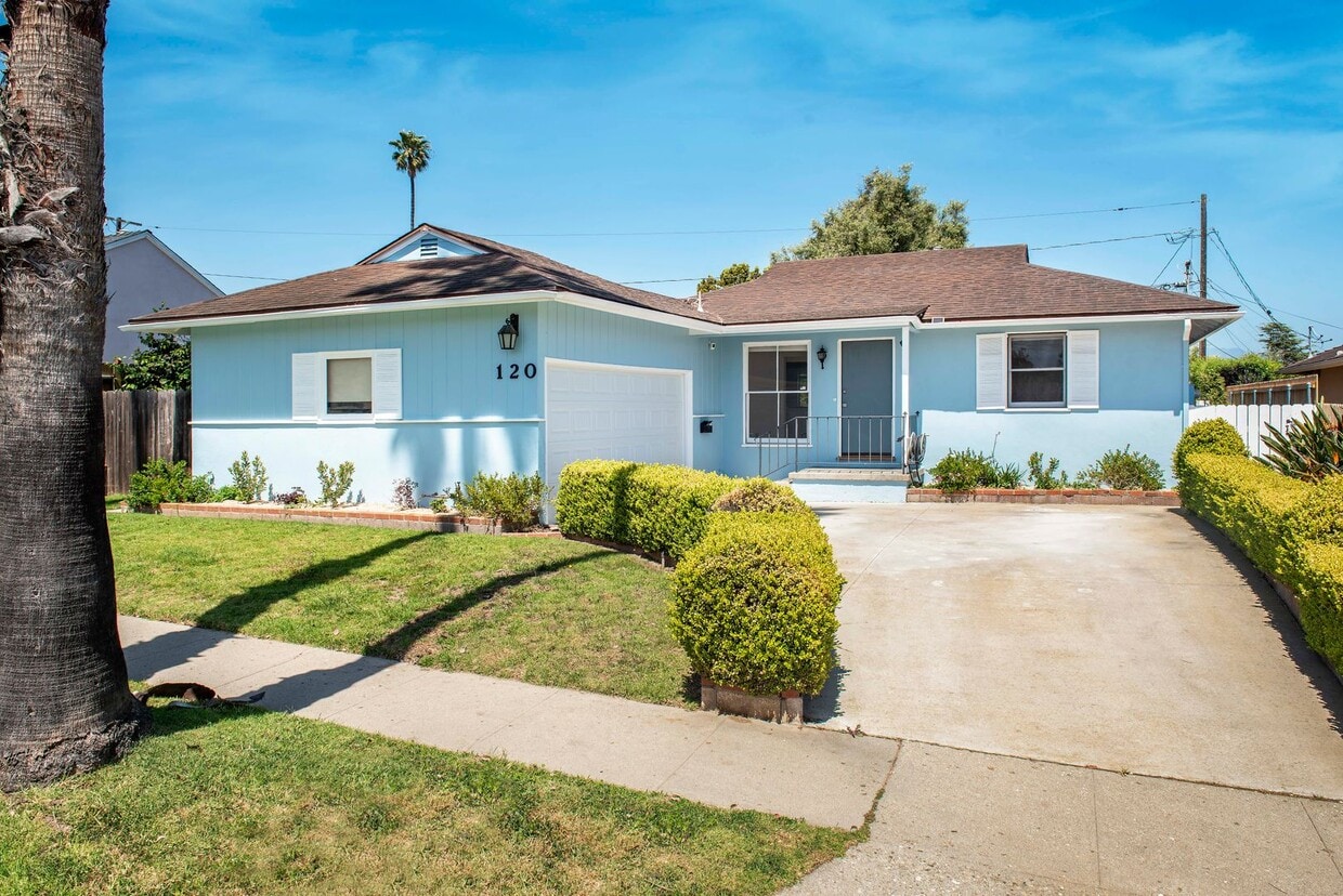 Primary Photo - East Mesa Beachside Home for Rent!